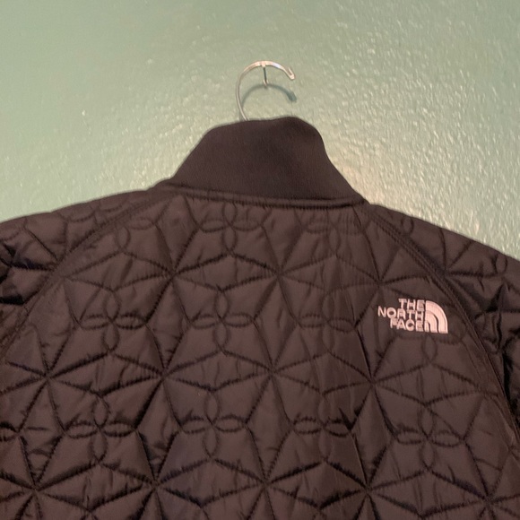 The North Face Women’s Quilted Jacket - Picture 5 of 8